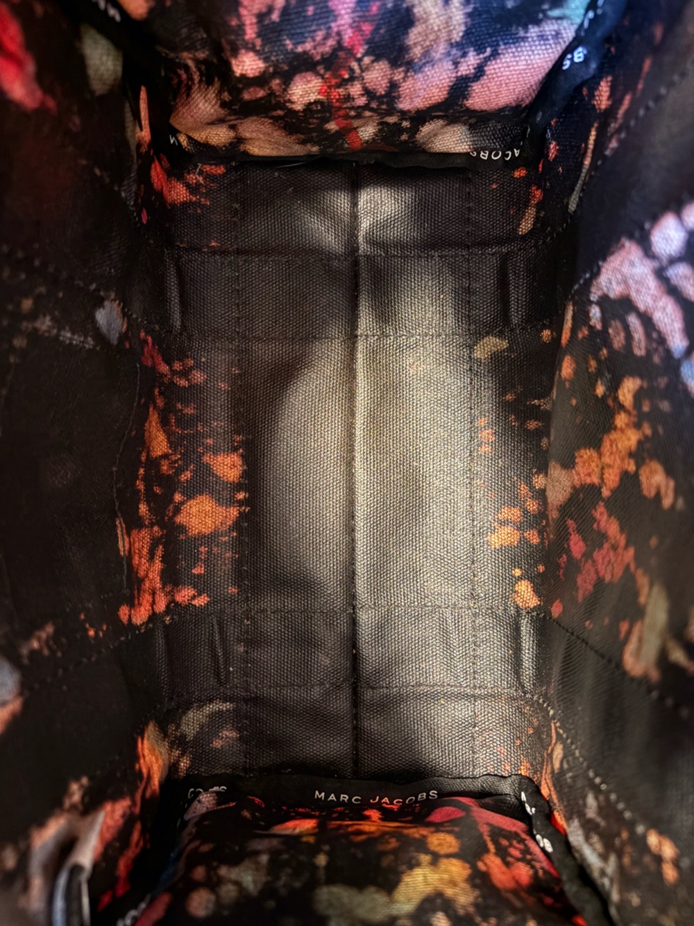 Small Marc Jacobs “Rainbow Splatter” 🌈 The Tote Bag - Picture 8 of 9